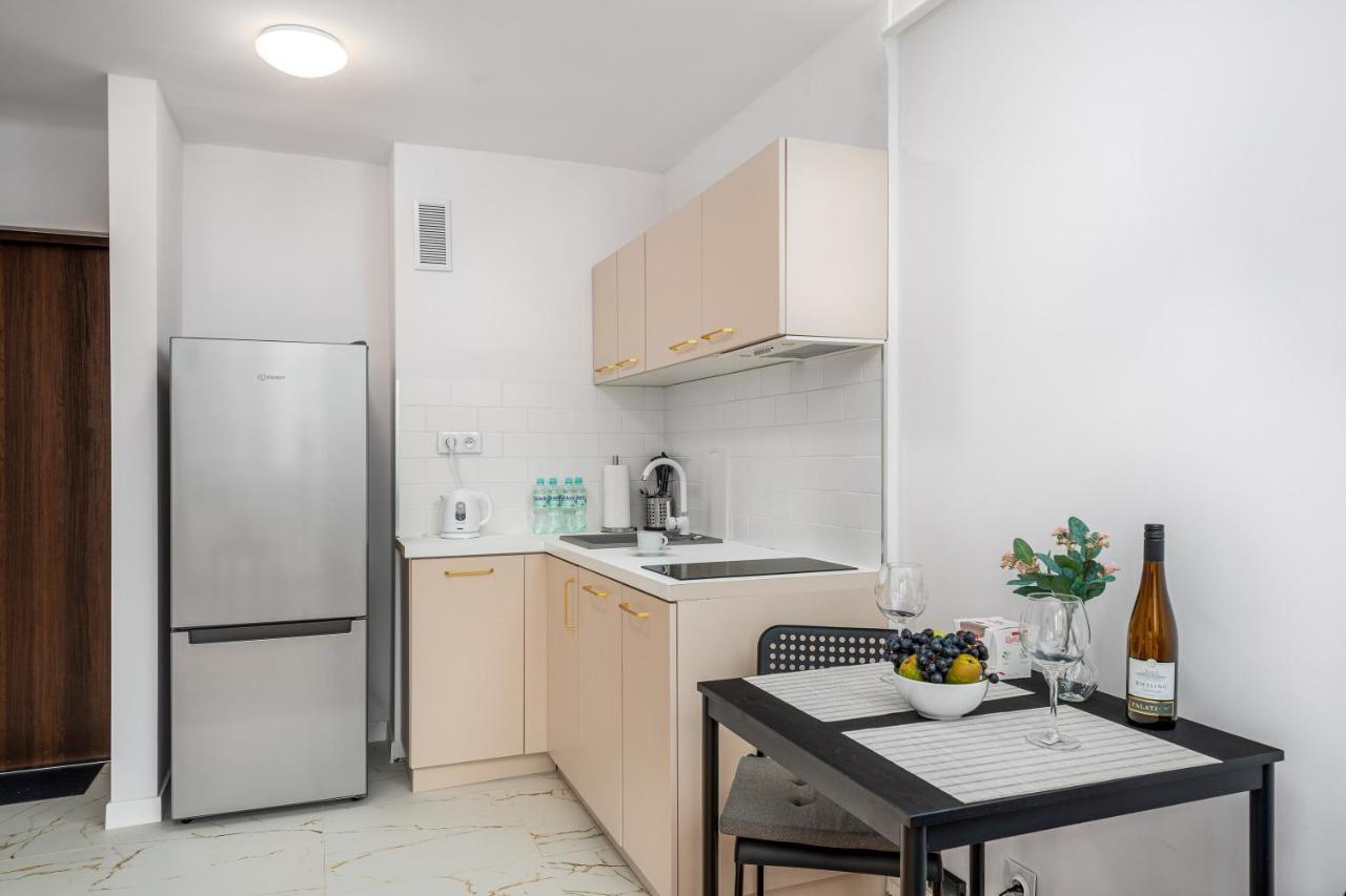 Jana Pawla Ii 20 Apartamentų viešbutis Warsaw